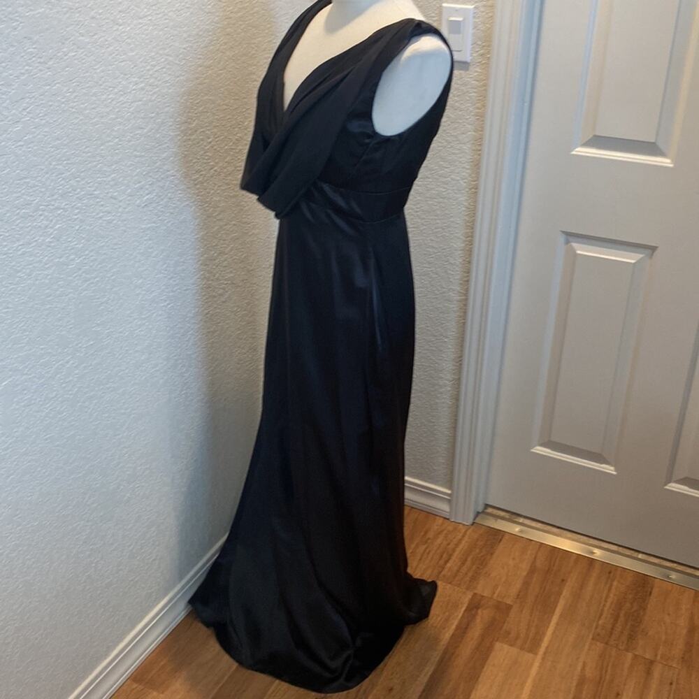 Belsoie Black Satin Maxi Bridesmaid Dress EUC Sz 14 Sleeveless Polyester - Picture 4 of 14